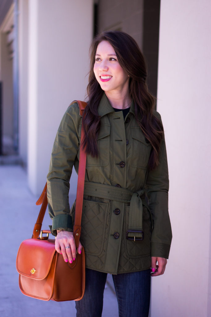 Tips for Choosing & Styling a Utility Jacket - Petite Style Script