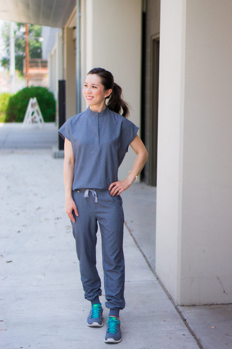 figs jogger scrubs review