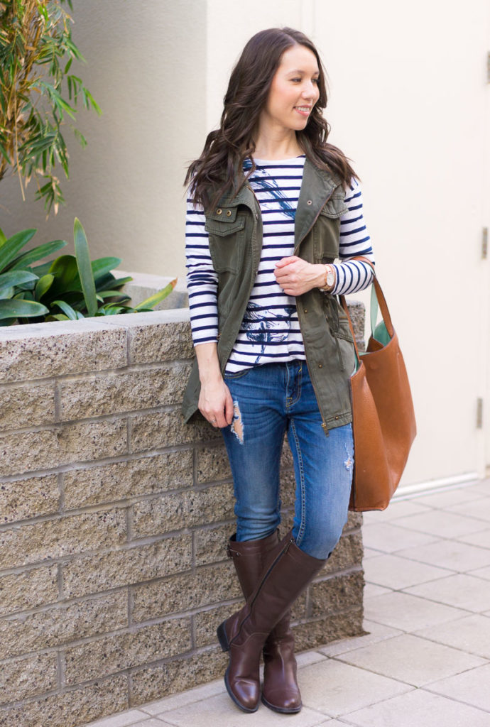 How to Style a Utility Vest - Petite Style Script