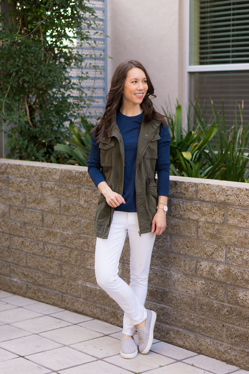 How to Style a Utility Vest - Petite Style Script