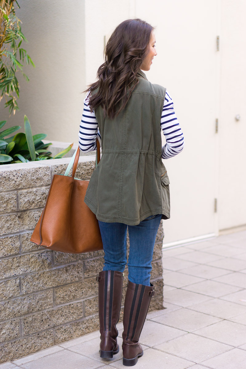 How To Style A Utility Vest Petite Style Script