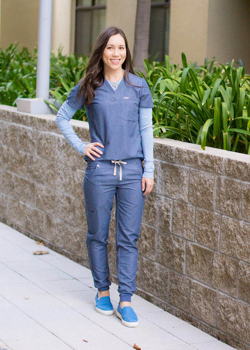 figs jogger scrubs review